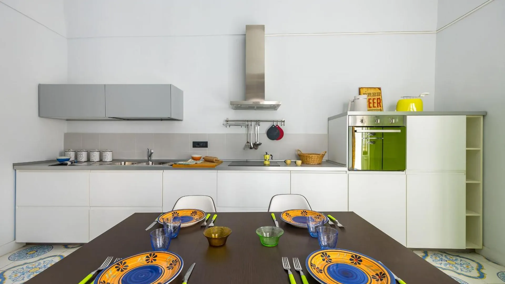 Leticia'S Apartment By Wonderful Italy Naples