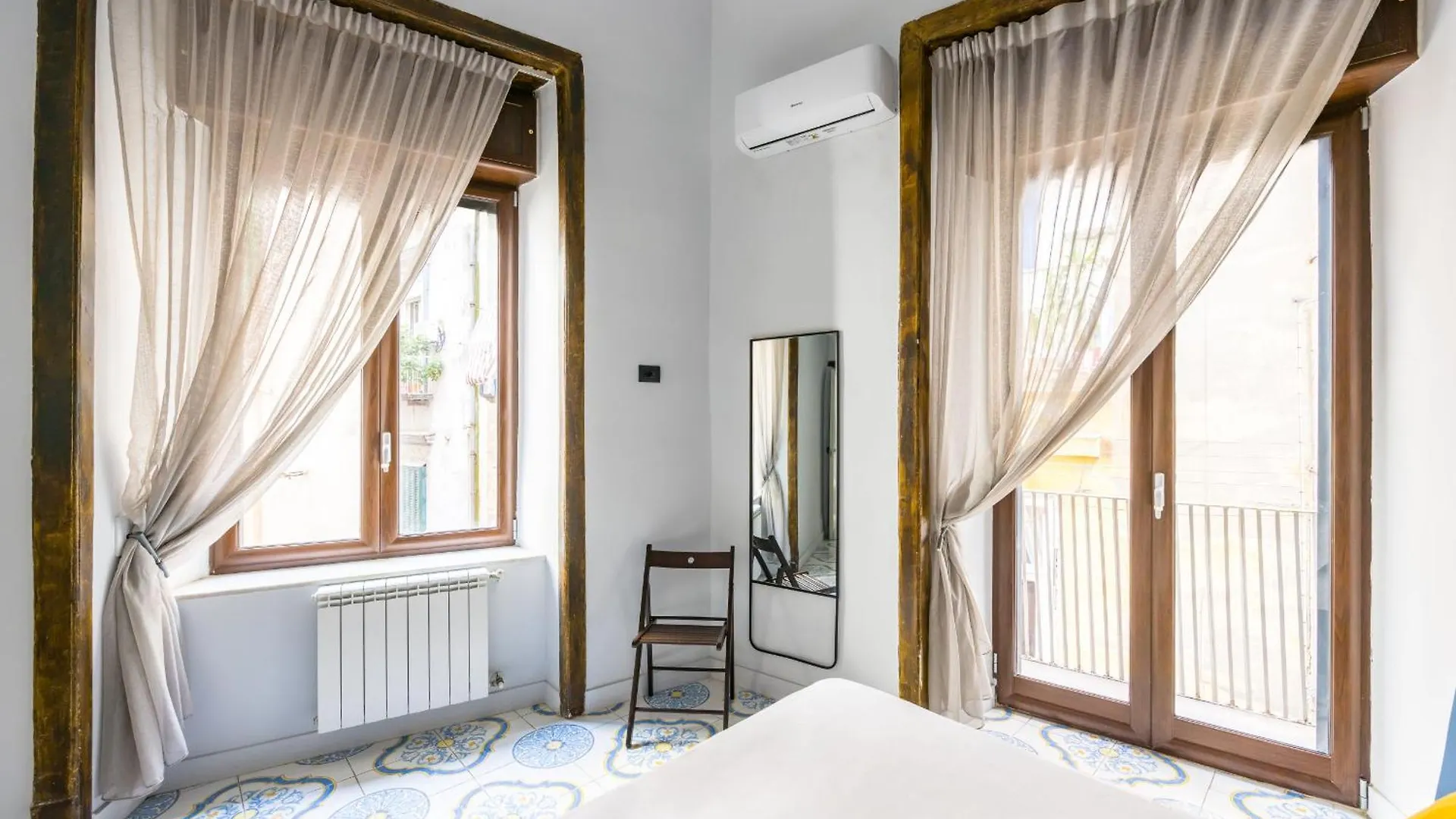 Leticia'S Apartment By Wonderful Italy Naples